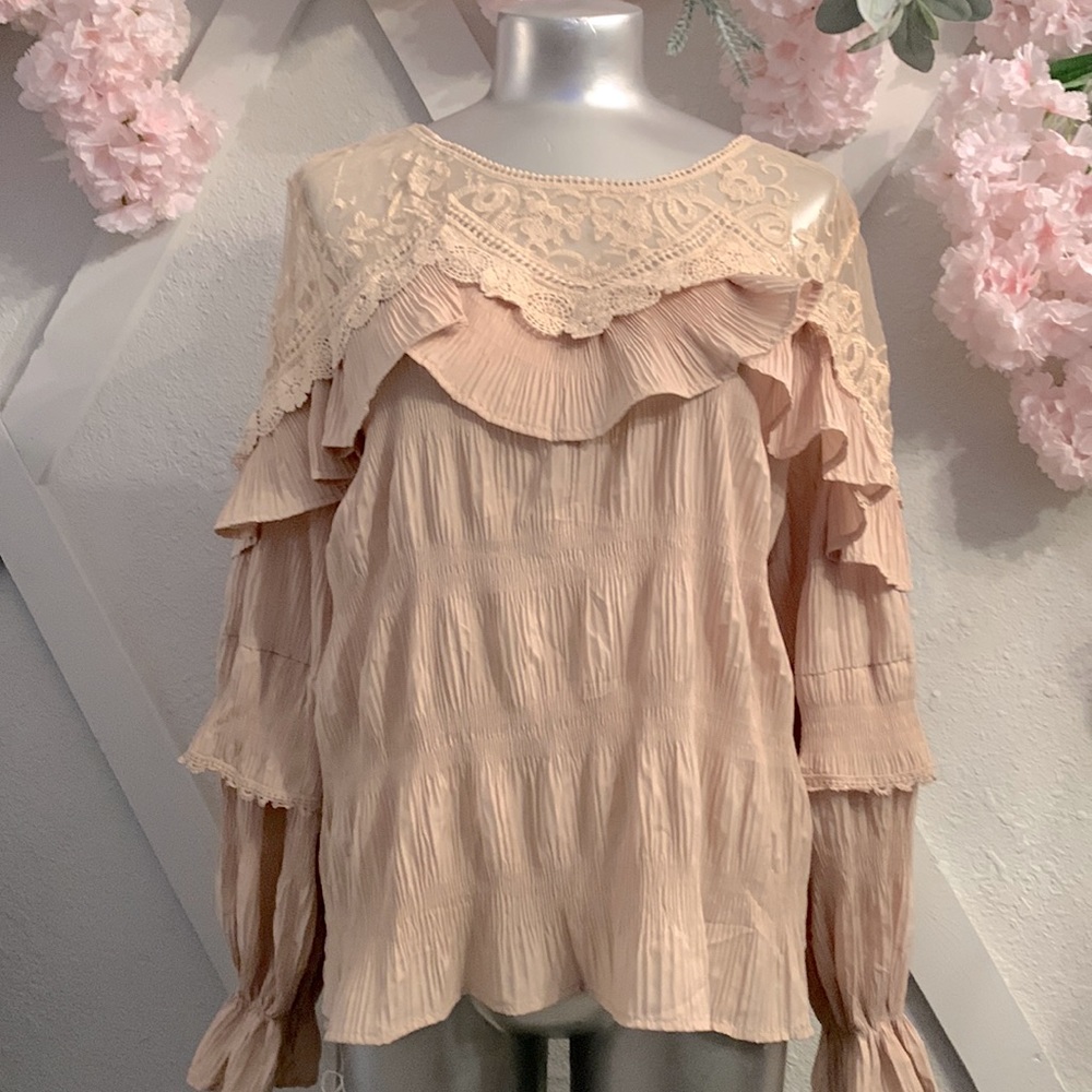 Leptique boutique lace top Victorian size M/L